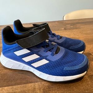 Adidas Sneakers